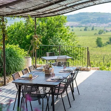 Monte Bisson - Piscina Privata * Soave (Verona)