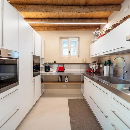 Monte Bisson - Piscina Privata Soave (Verona)