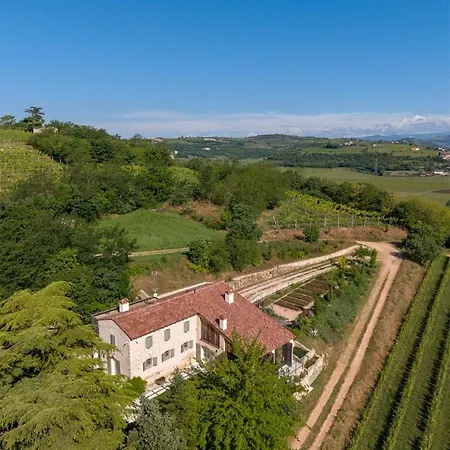 Monte Bisson - Piscina Privata Soave (Verona)